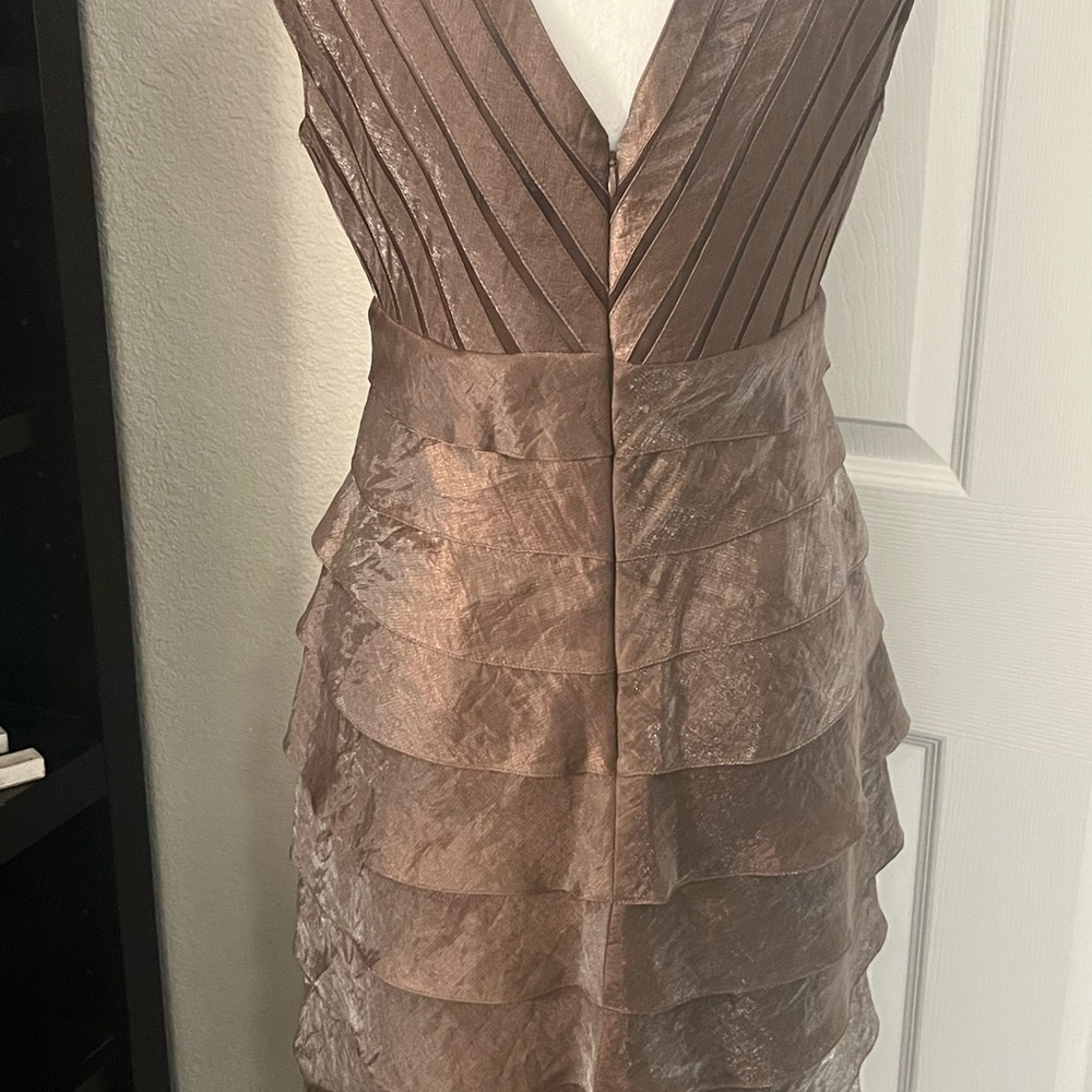 Adrianna Papell Bronze Tiered Cocktail Dress Size 8 - Picture 7 of 9